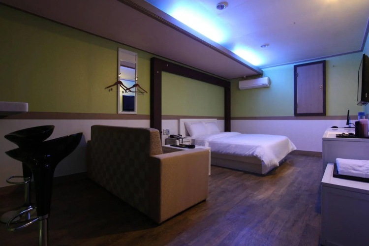 KS Hotel