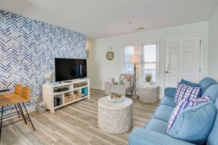 2 Bedrooms Apartment