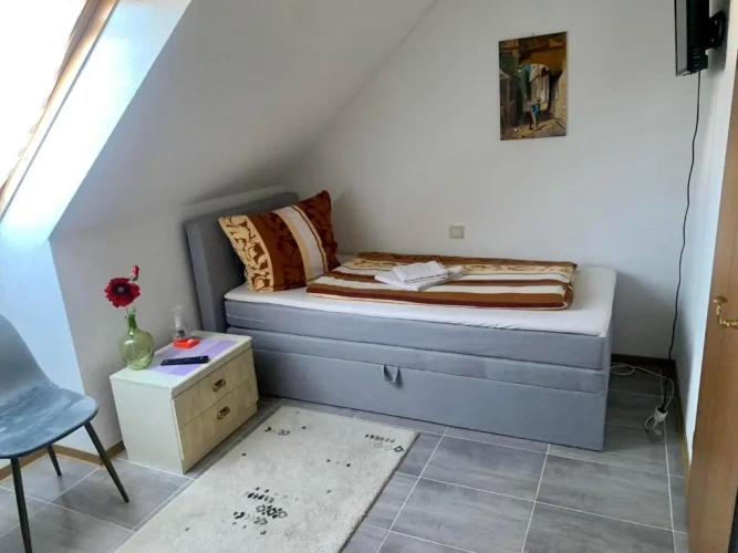Standard Single room