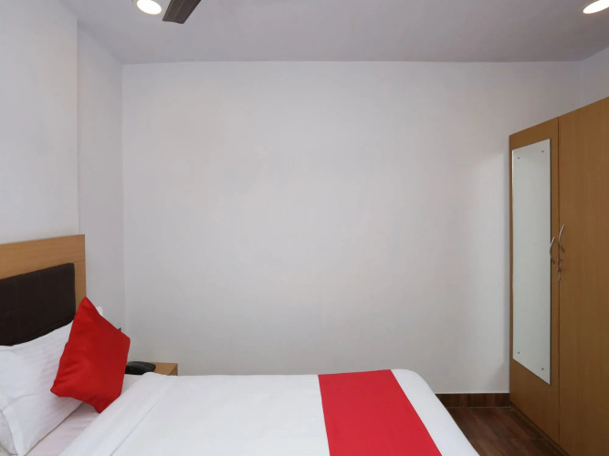 Krishna Guest House by OYO
