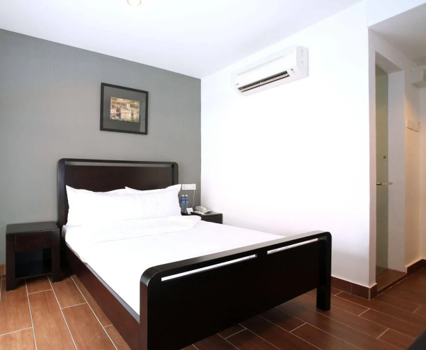 Hotel O Crossroads Hotel