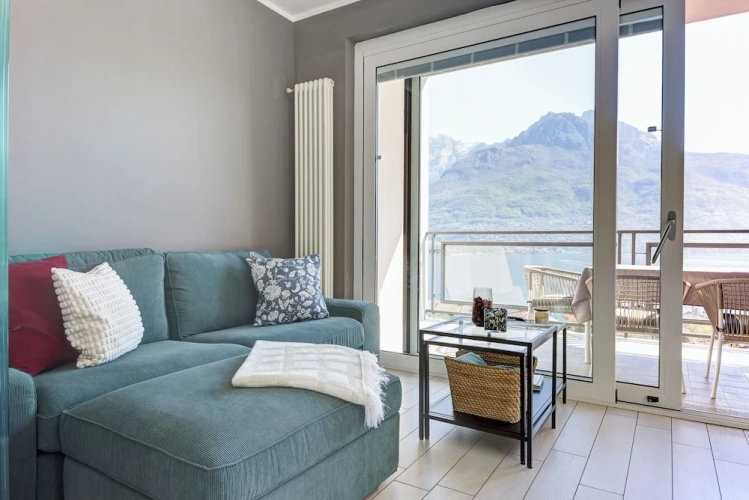 2 Bedrooms Apartment with balcony and with lake view