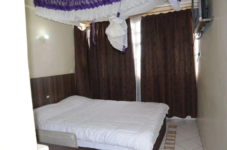 Karibu Hotel