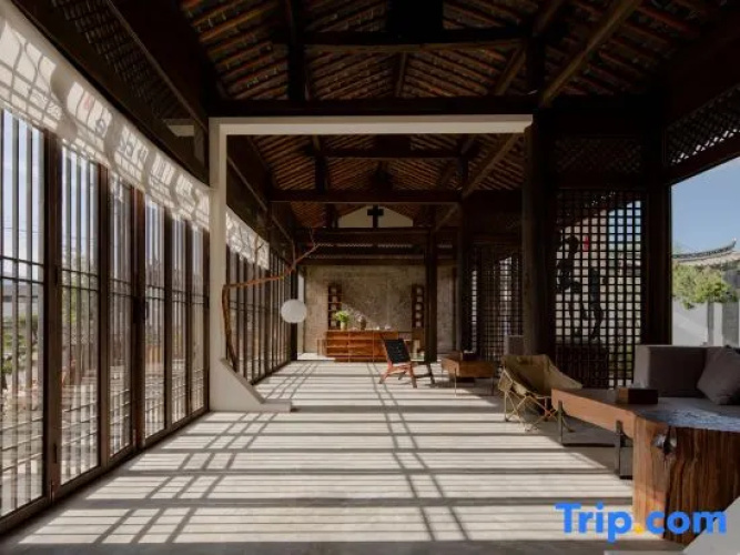 Yulong Mujianshan Homestay