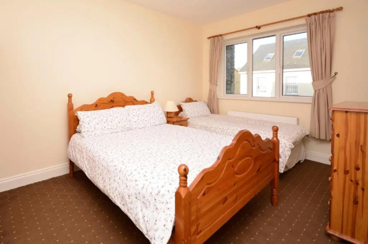 Cottage 323 - Cleggan
