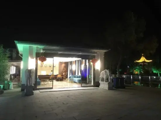 Green Vegetable Hotel
