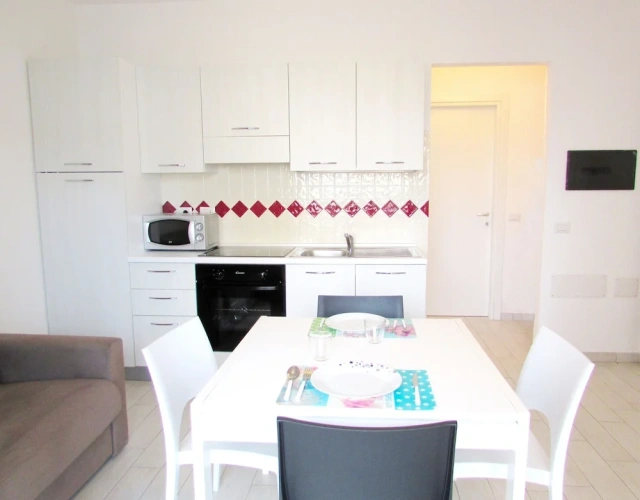 2 Bedrooms Apartment with balcony and with sea view