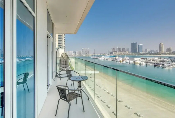 Luxury Beach Front Apartment