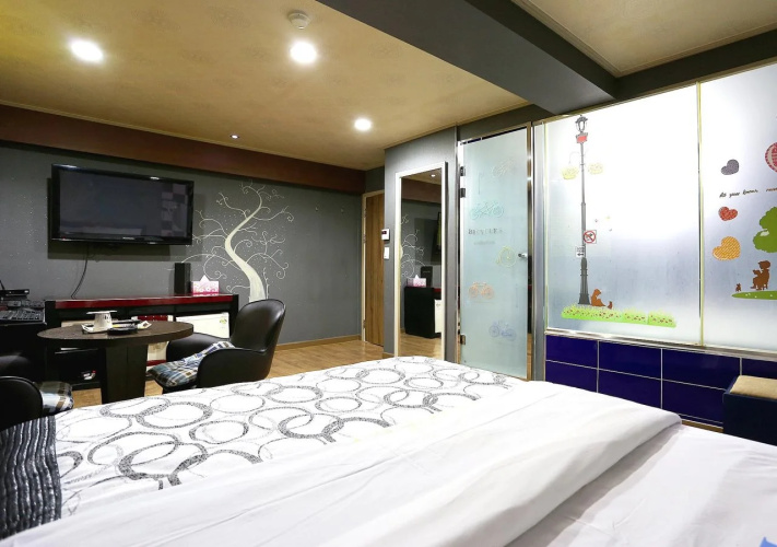 Shim Hotel