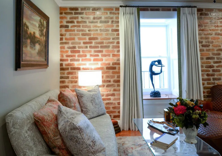 Gentry Hotel by RedAwning