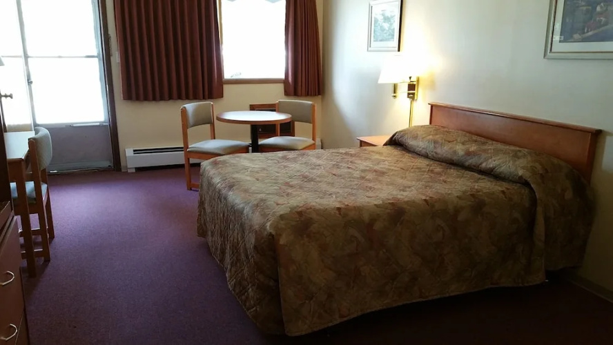 Yellowhead Motel