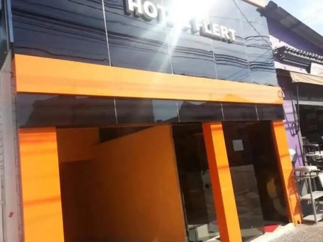 Hotel Flert Santana