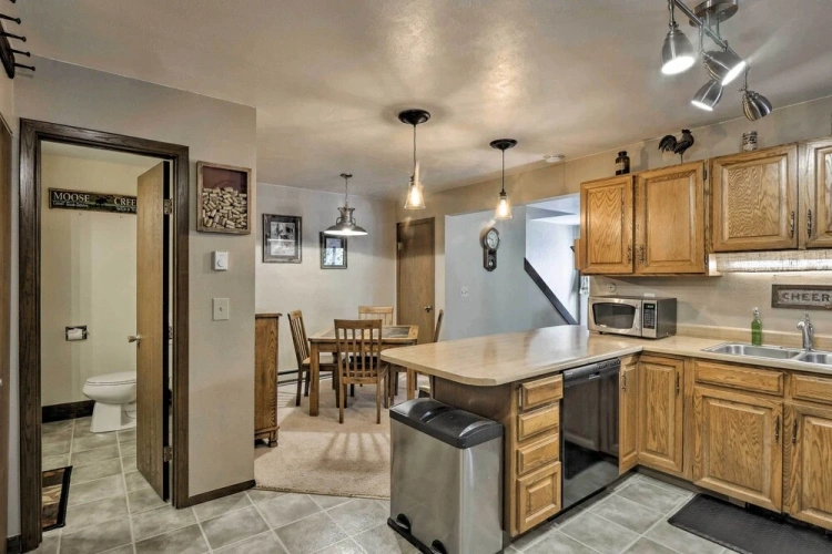 2 Bedrooms Apartment