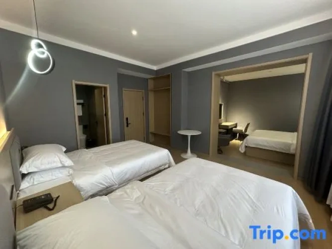 Standard Double Family room