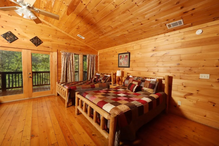 Big Pine Lodge - Six Bedroom Cabin