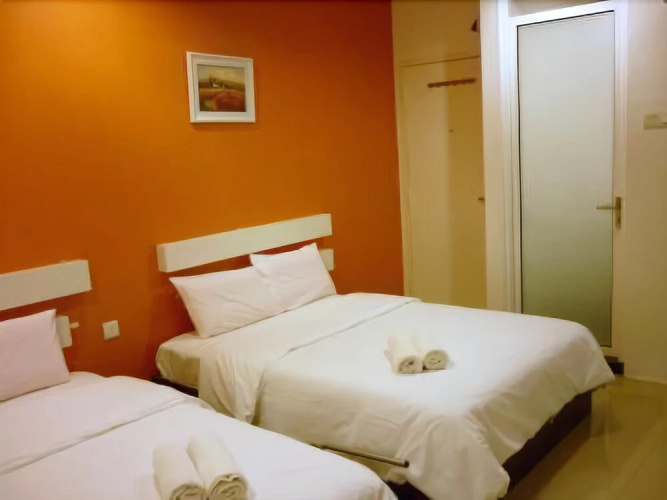 OYO 162 FB Hotel