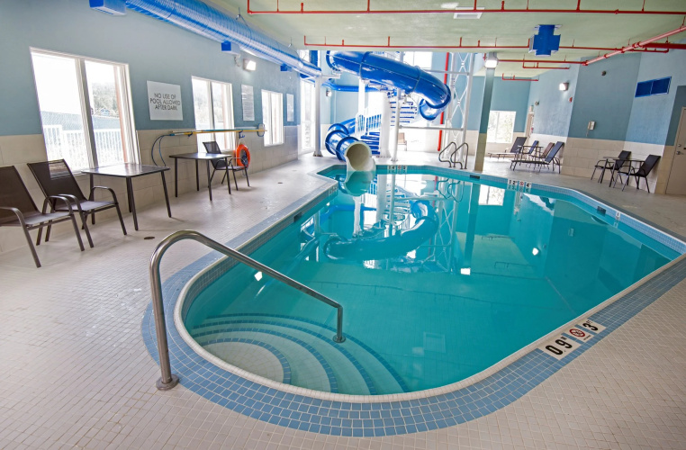 Holiday Inn Express & Suites Hinton photo 21