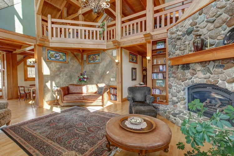 Sacred Clay Inn