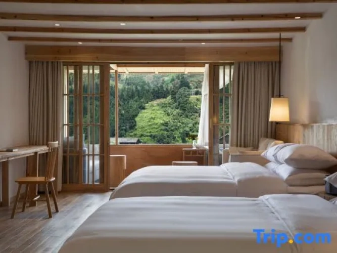 Standard room with balcony