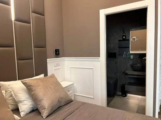 Lary's Rooms