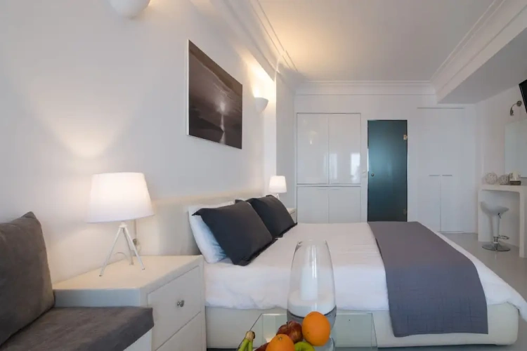 Executive Suite with balcony and with sea view