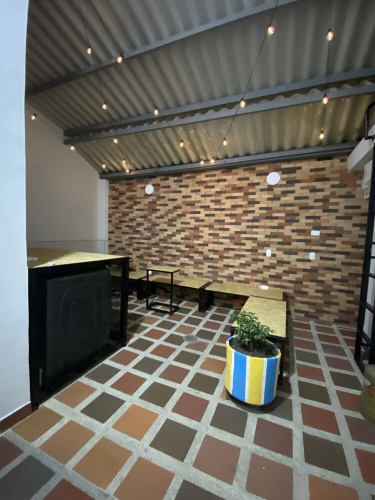 banana hostel