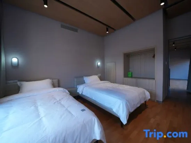 2 Bedrooms Suite