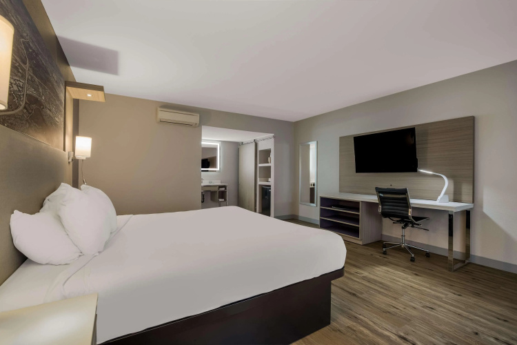 Best Western Diamond Bar Hotel & Suites photo 8