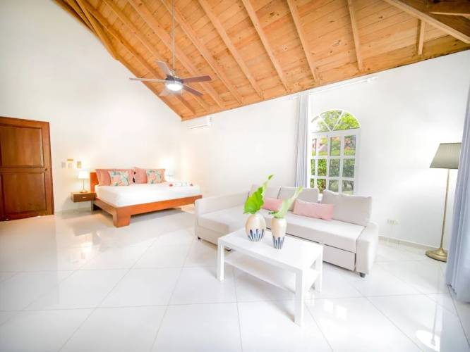 Casati Pearl House, Big House With Private Pool!