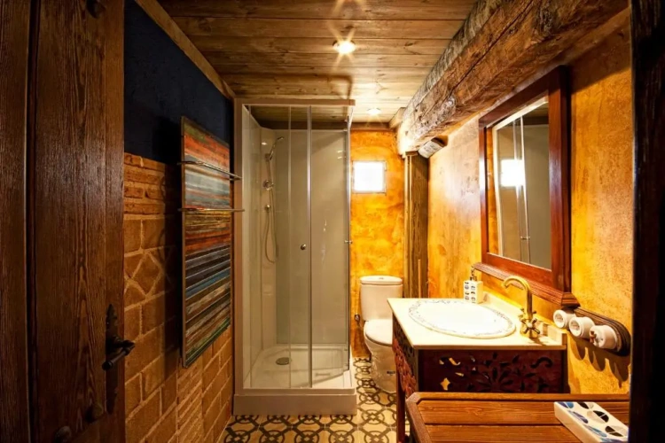 2 Bedrooms Cottage
