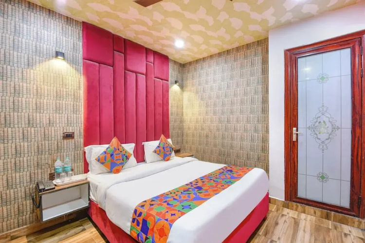 Fabhotel Jeet Stays
