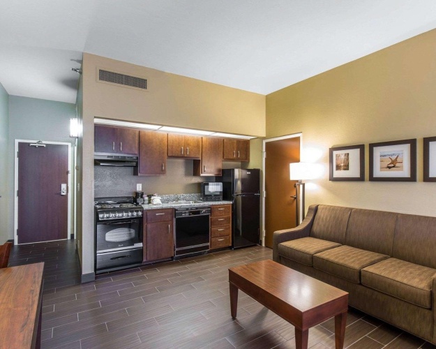 Double Suite