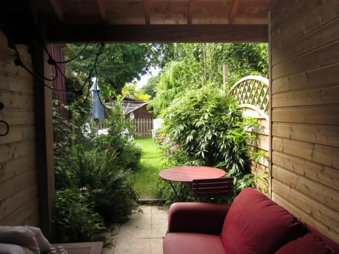 2 Bedrooms Cottage