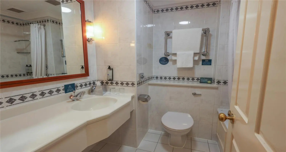 Derby Mickleover Hotel, Bw Signature Collection photo 11