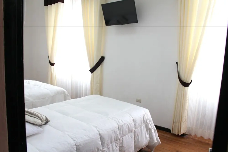 1 Bedroom Standard Double room with city view