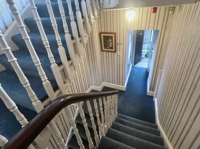 Helen's Hotel