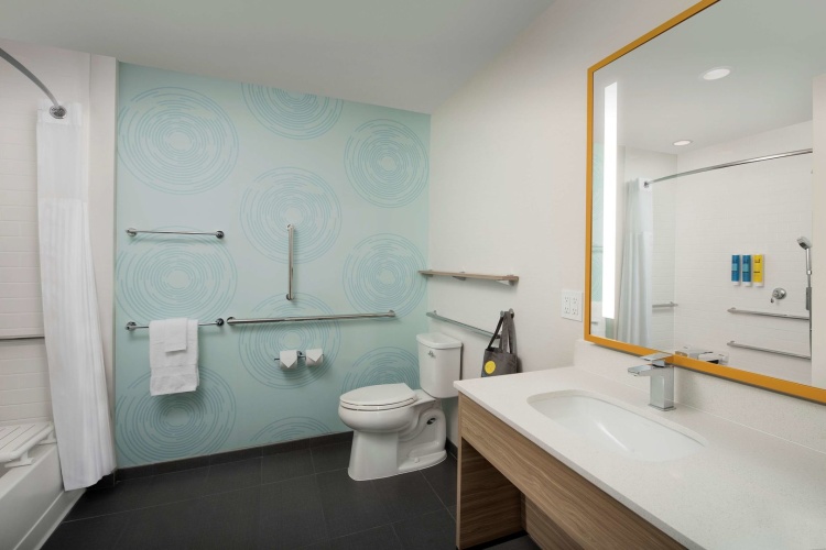 Tru by Hilton Miami West Brickell photo 9