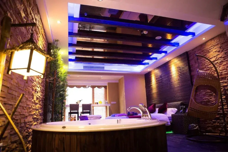 Rose Lover Hotel