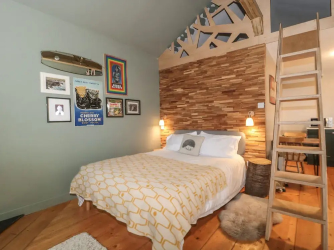 Pear Tree Lodge