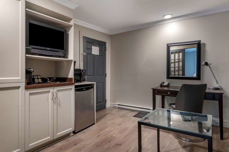 Dannys Hotel Suites, Surestay Collection By Best Western photo 37