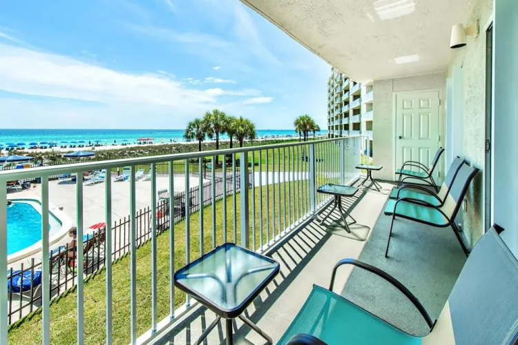 Moonspinner 211B by RealJoy Vacations