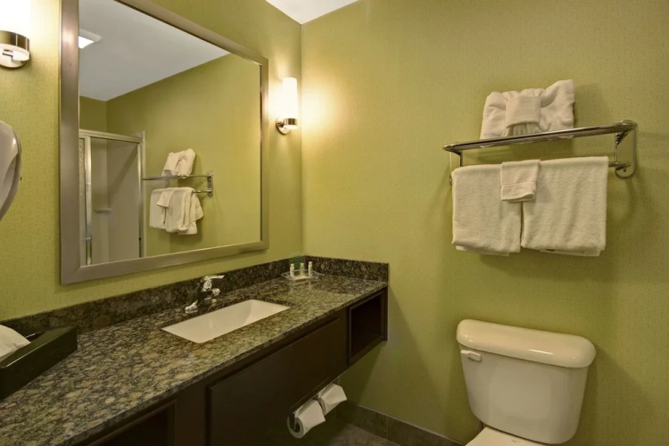 Quadruple Suite