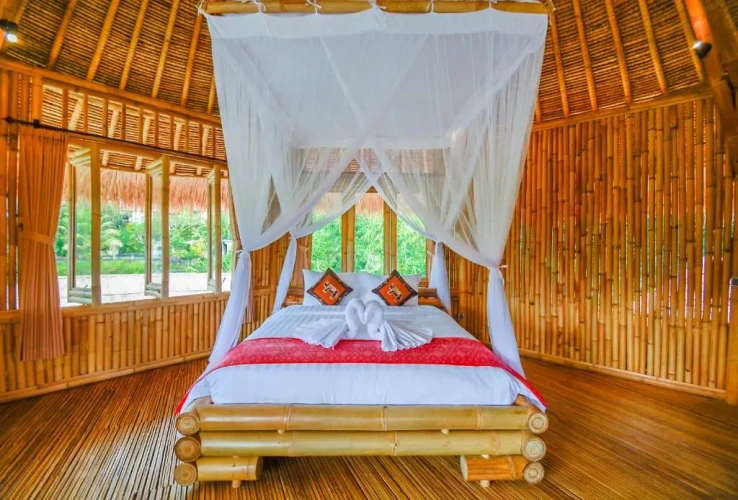 2 Bedrooms Villa