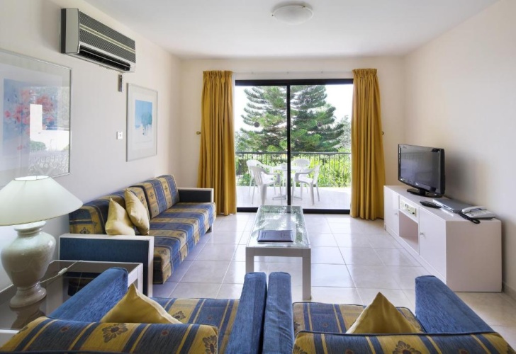 1 Bedroom Apartment with balcony and with view