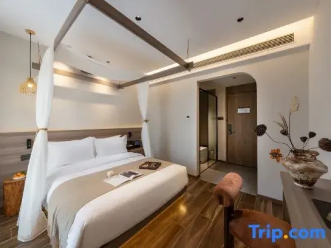 Standard Double room with garden view