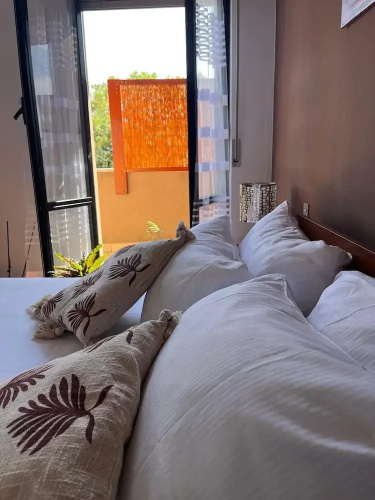 B&B Lary