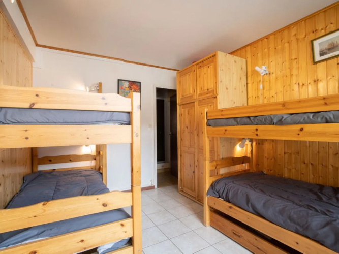Les Lauzes 34646