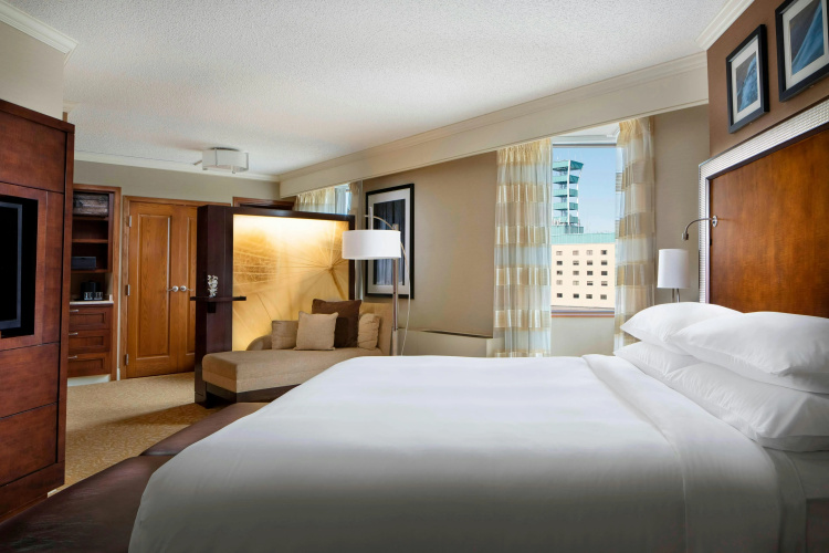 The Lincoln Marriott Cornhusker Hotel photo 7