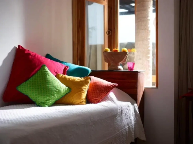 Standard Twin room with garden view