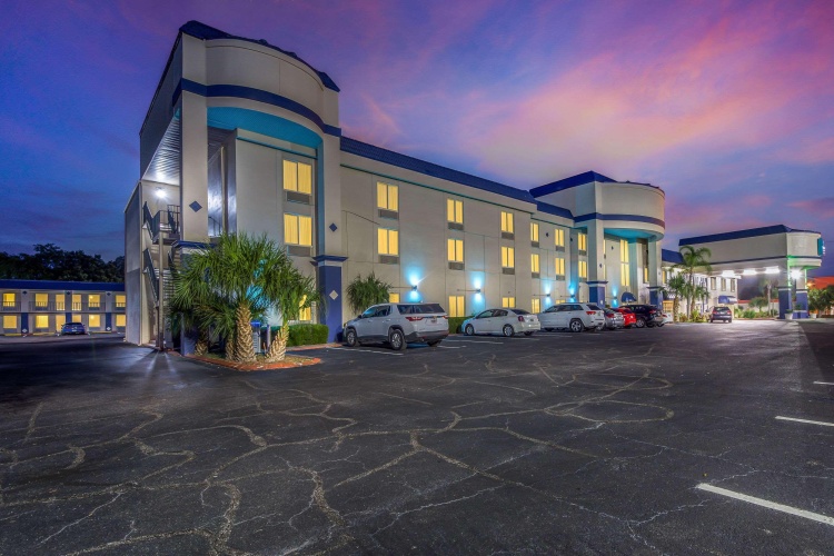 Clarion Inn & Suites photo 37